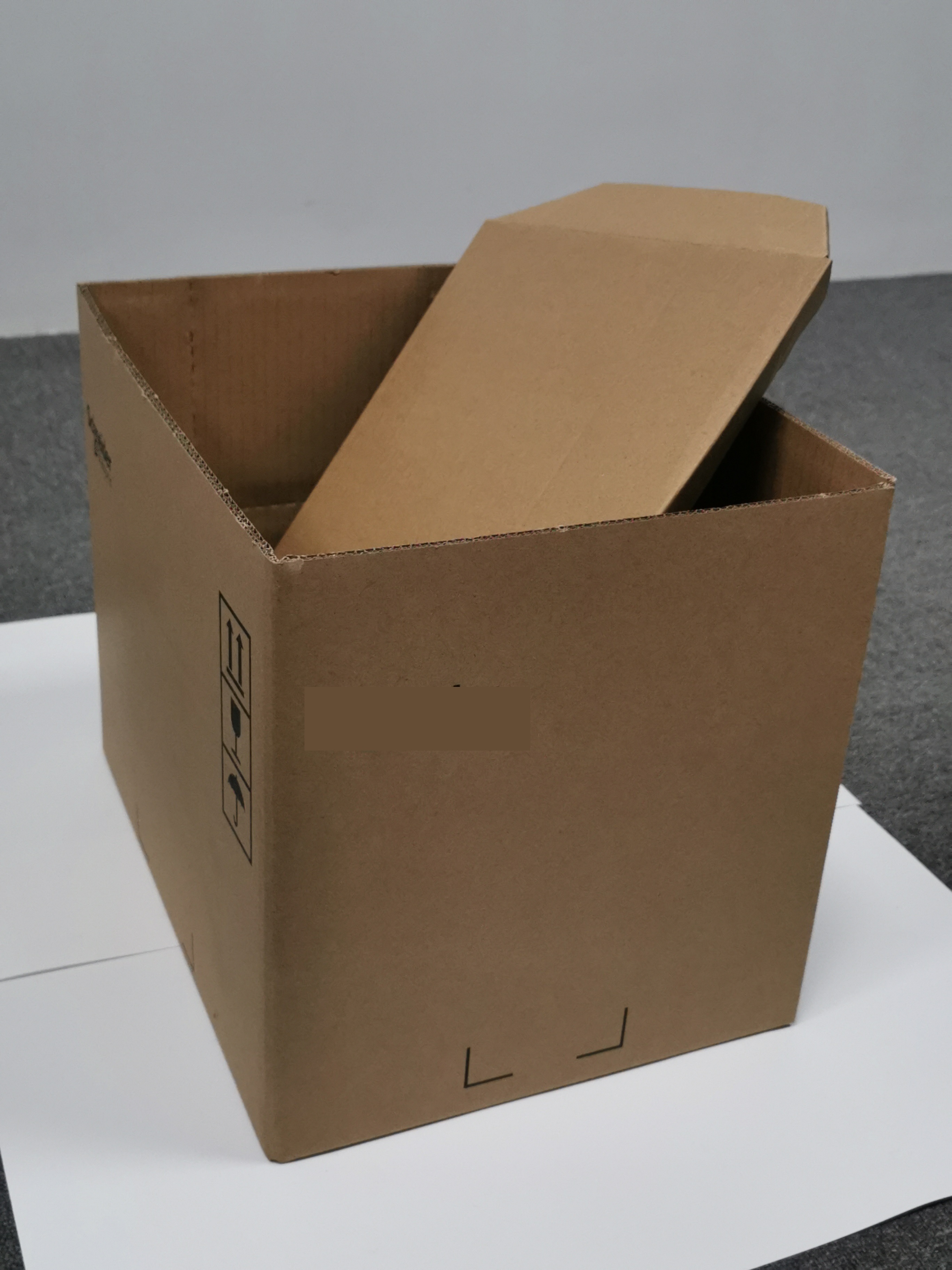 紙箱
