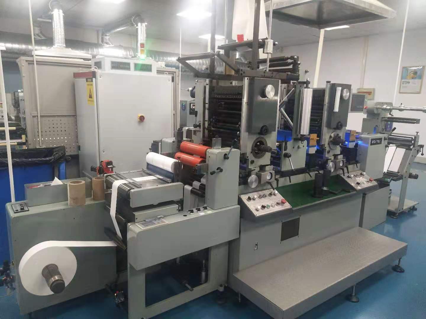 Zhongtian two-color half-rotary press